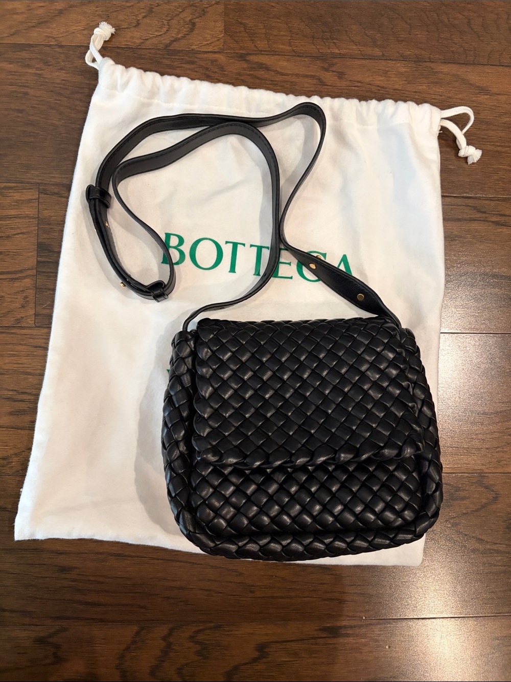 Bottega Veneta Mini Cobble Black Woven Leather Crossbody Shoulder Bag NEW